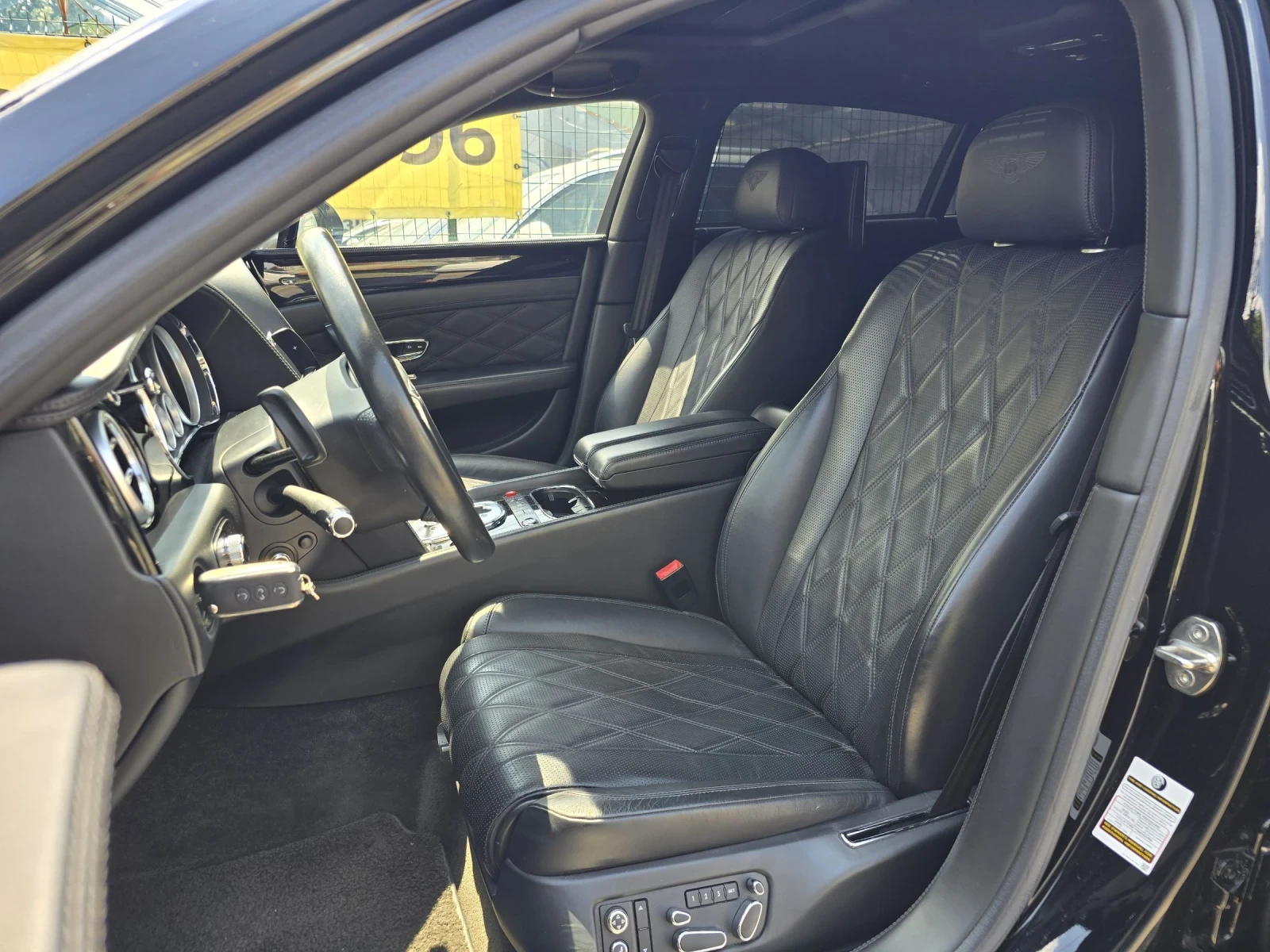 Bentley Continental FLYING SPUR - изображение 8
