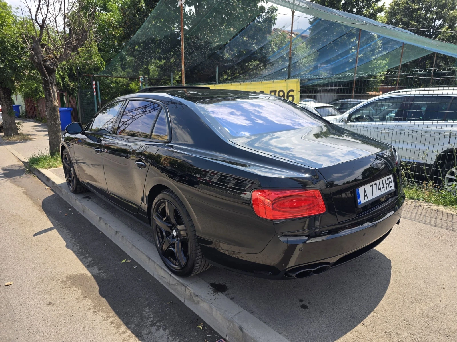Bentley Continental FLYING SPUR - изображение 5
