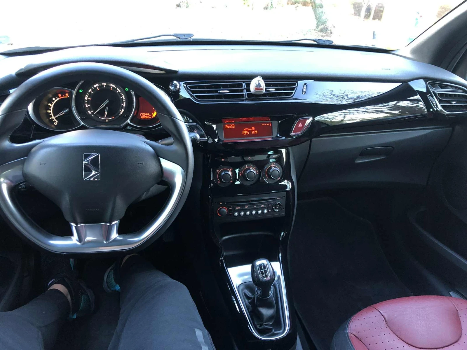 Citroen DS3 1.6 HDI 92 к.с - изображение 10
