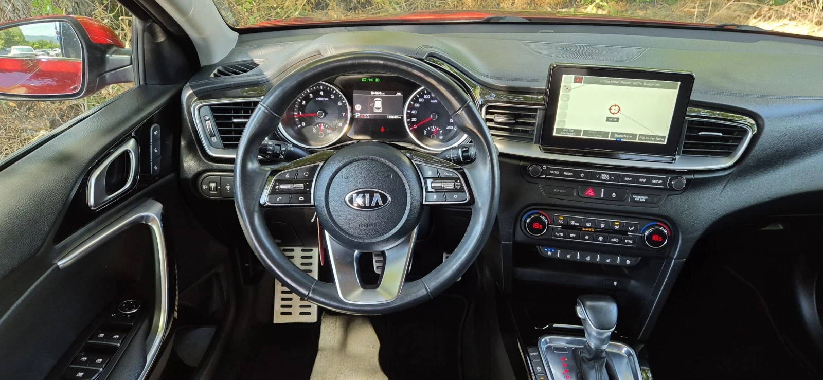 Kia Ceed 1.4T-140кс. NAVY | Mobile.bg — изображение 11
