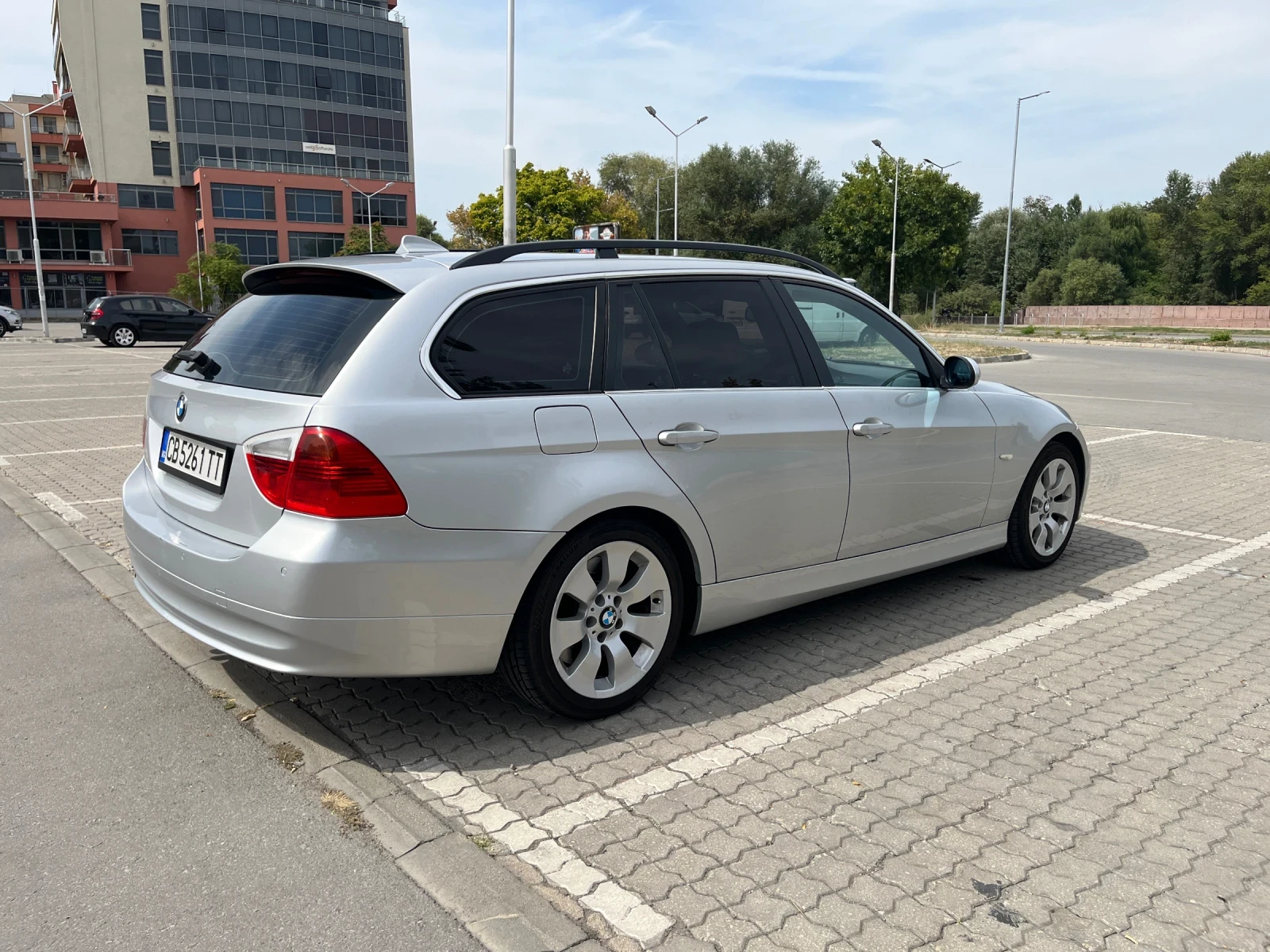 BMW 325 xi - изображение 3