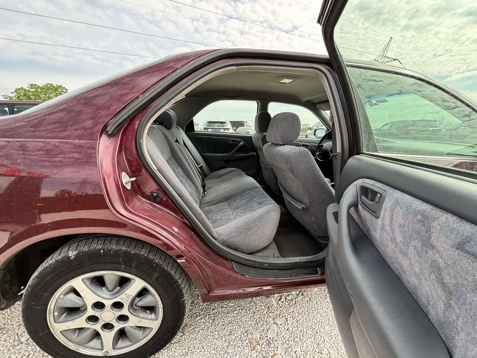 Toyota Camry 2.2 GL/ГАЗ/КЛИМАТИК/АВТОМАТИК - изображение 6