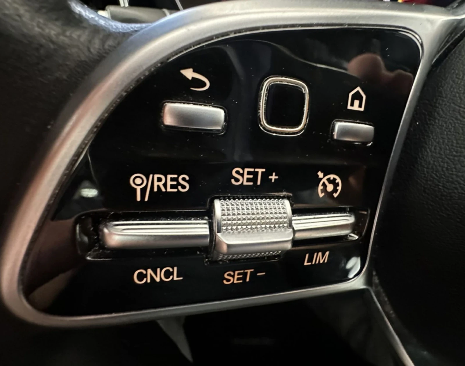 Mercedes-Benz GLC 200 d.COUPE.KAMERA.LED.NAVI - изображение 10