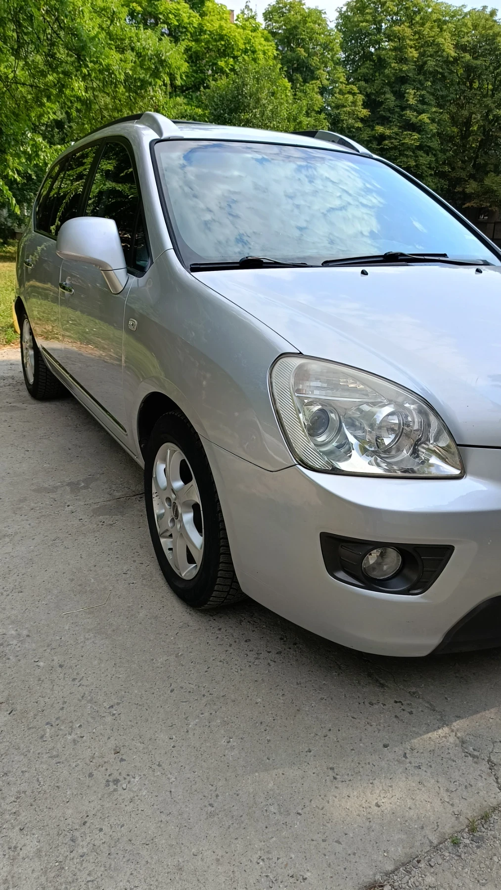 Kia Carens 2.0TDCI - изображение 2