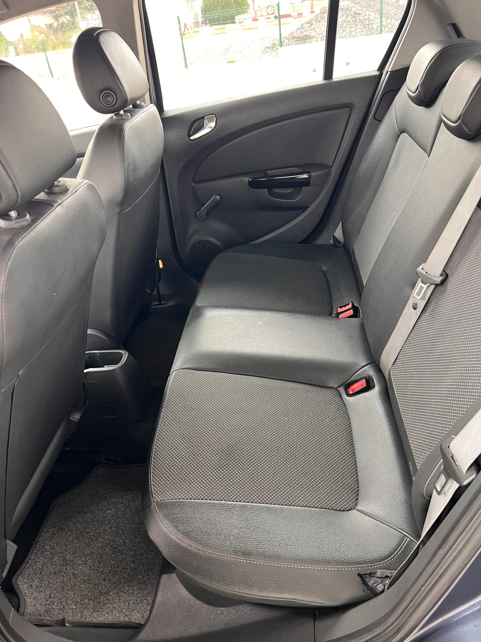Opel Corsa  - изображение 9