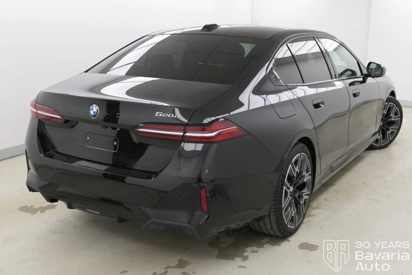 BMW 520 d M Sport Paket Steptronic - изображение 3