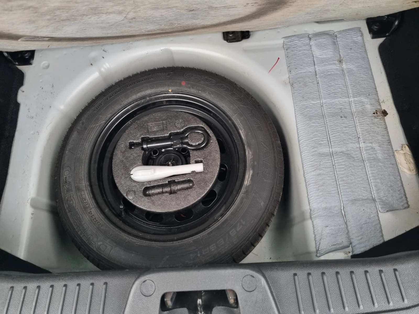 Ford Fiesta 1.25 82�.� Trend | Mobile.bg � ����������� 11