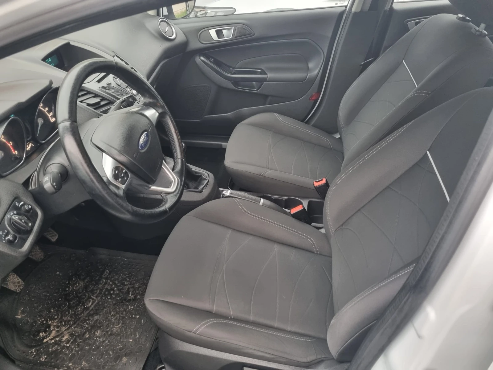 Ford Fiesta 1.25 82�.� Trend | Mobile.bg � ����������� 12