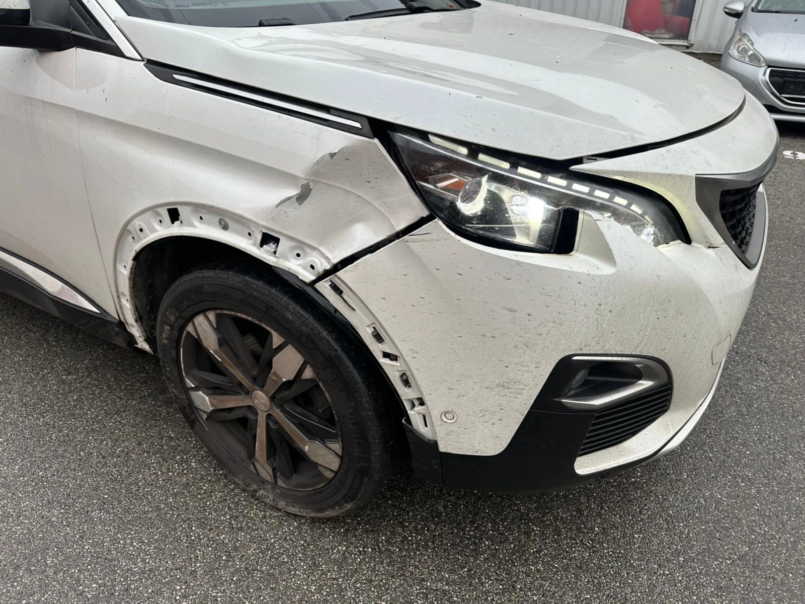 Peugeot 3008 1.2 pure-tech - изображение 6