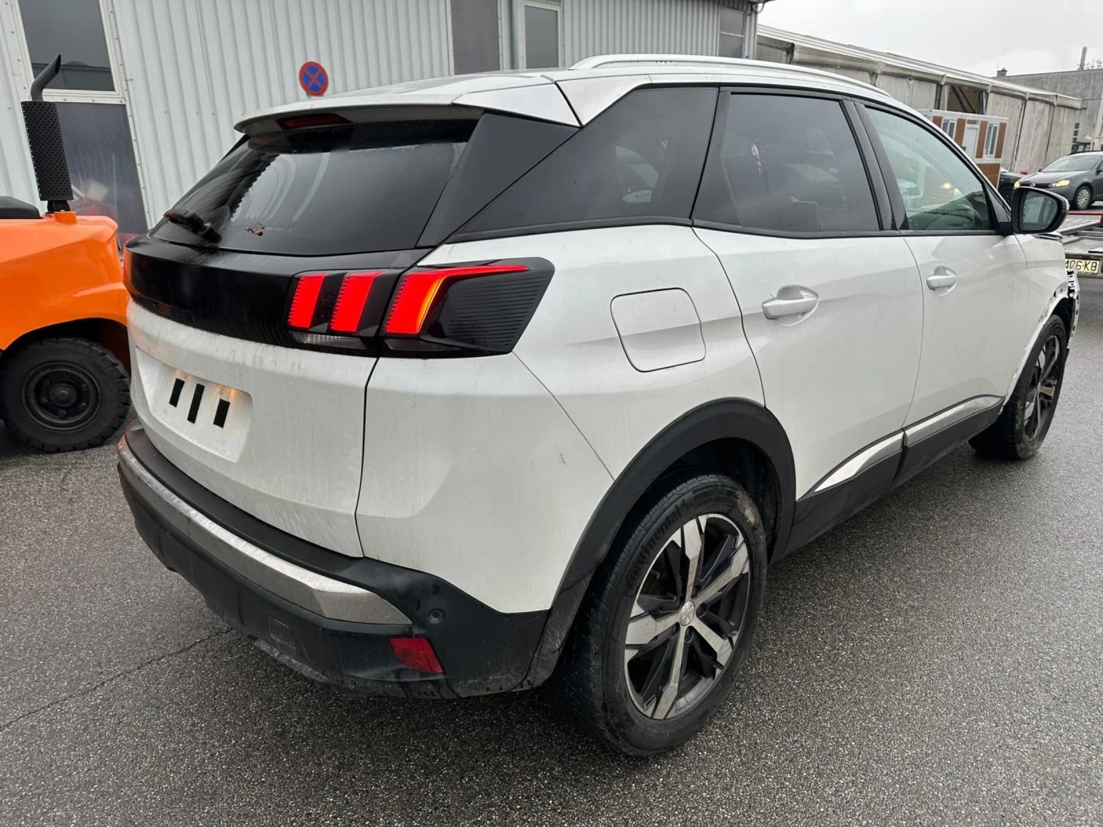 Peugeot 3008 1.2 pure-tech - изображение 4