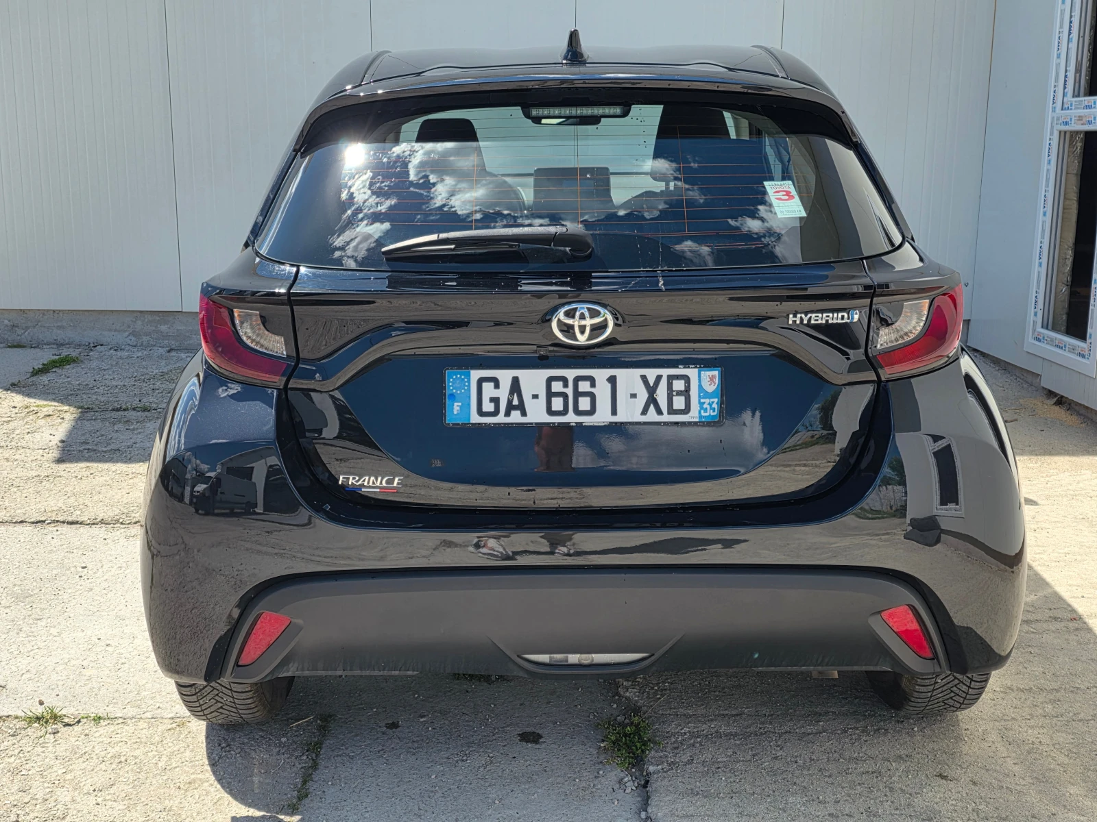 Toyota Yaris 116h France Business 5p + Stage Hybrid Acade, снимка 5 - Автомобили и джипове - 53714317