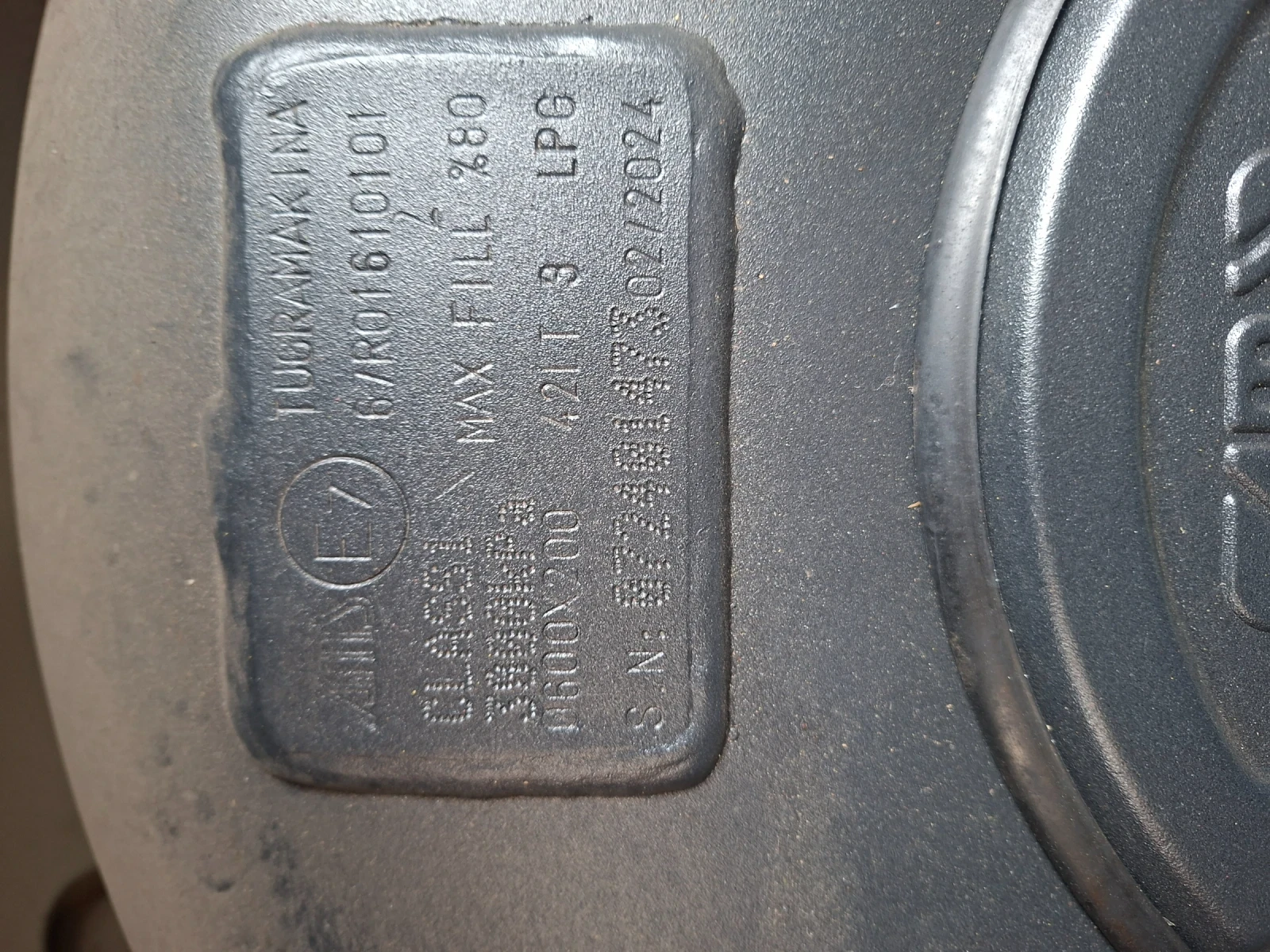 VW Golf, снимка 4 - Автомобили и джипове - 53772287