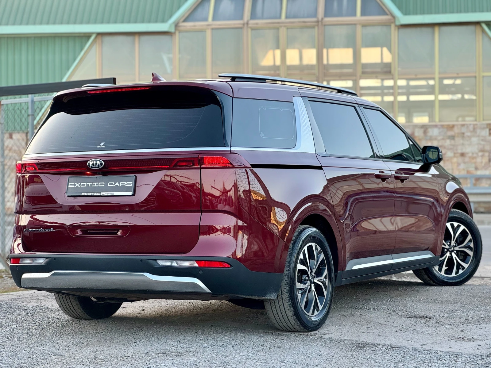 Kia Carnival 2.2D ! 8+ 1 ! Signature, снимка 4 - Автомобили и джипове - 53814826