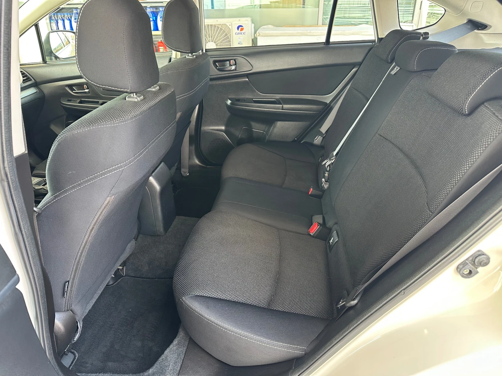 Subaru XV 2.0 SE LUX, снимка 6 - Автомобили и джипове - 54222111