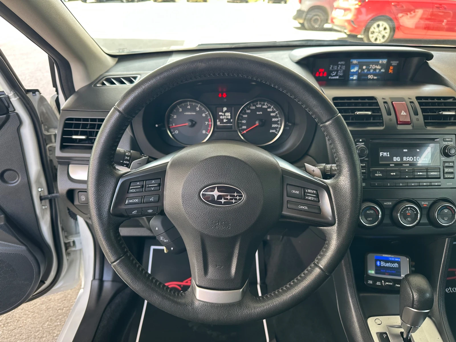 Subaru XV 2.0 SE LUX, снимка 10 - Автомобили и джипове - 54222111