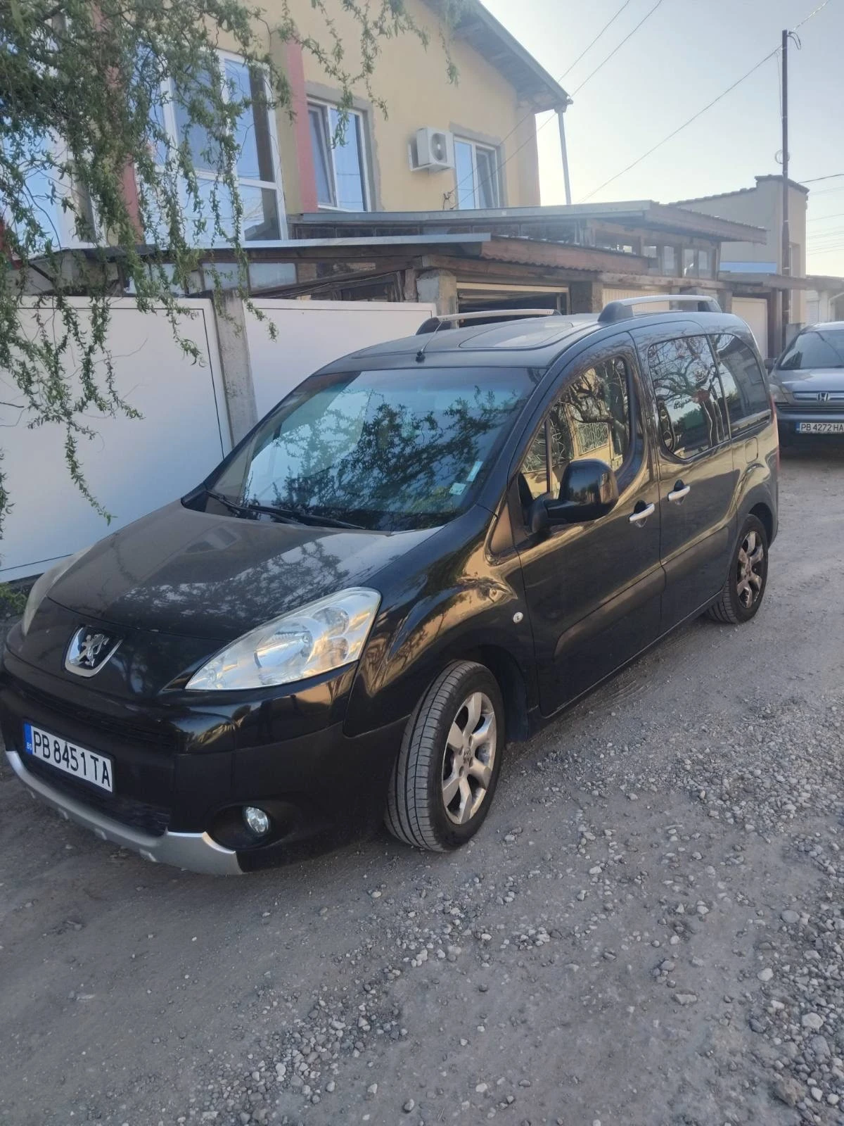 Peugeot Partner, снимка 4 - Автомобили и джипове - 54358410