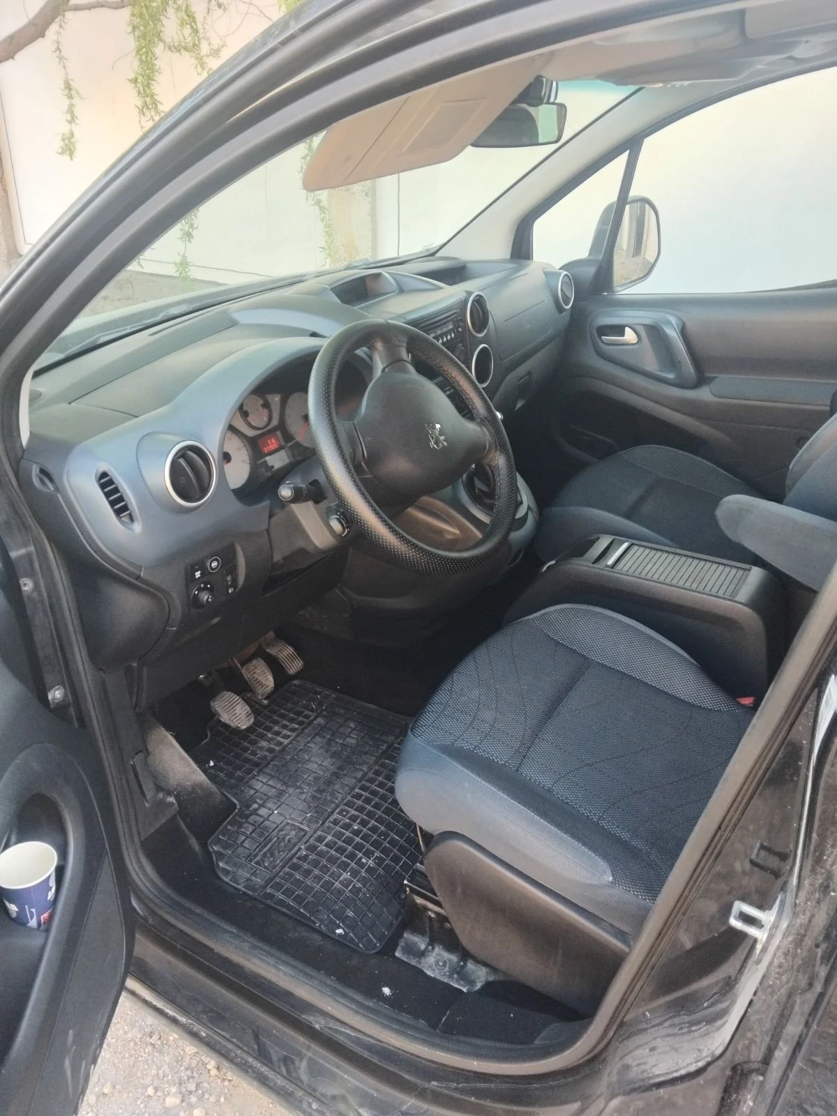 Peugeot Partner, снимка 6 - Автомобили и джипове - 54358410