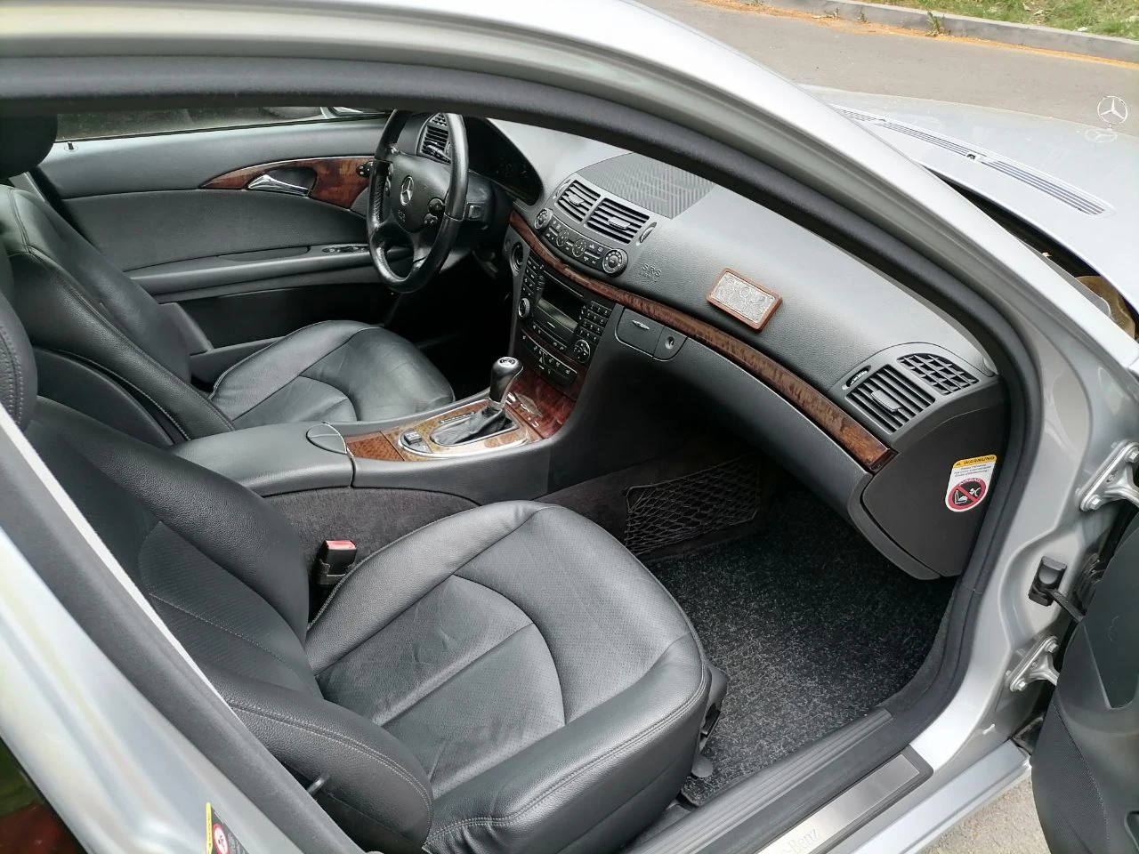 Mercedes-Benz E 280 W211 AMG ПАКЕТ, снимка 11 - Автомобили и джипове - 54398021