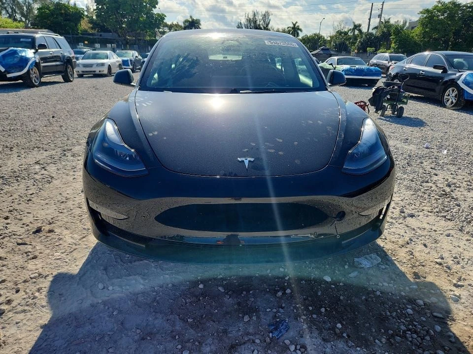 Tesla Model 3, снимка 5 - Автомобили и джипове - 54818785