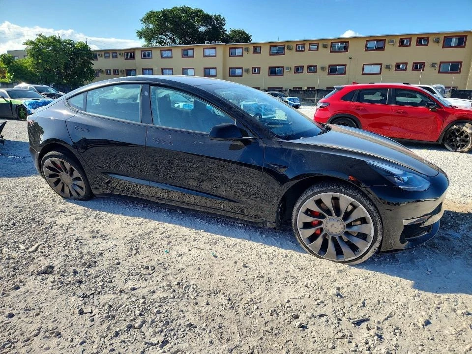 Tesla Model 3, снимка 4 - Автомобили и джипове - 54818785