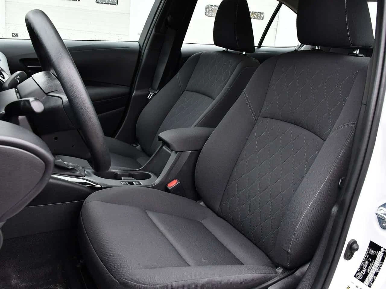 Toyota Corolla LE | ФИКСИРАНА ЦЕНА ДО БЪЛГАРИЯ | , снимка 11 - Автомобили и джипове - 55414659