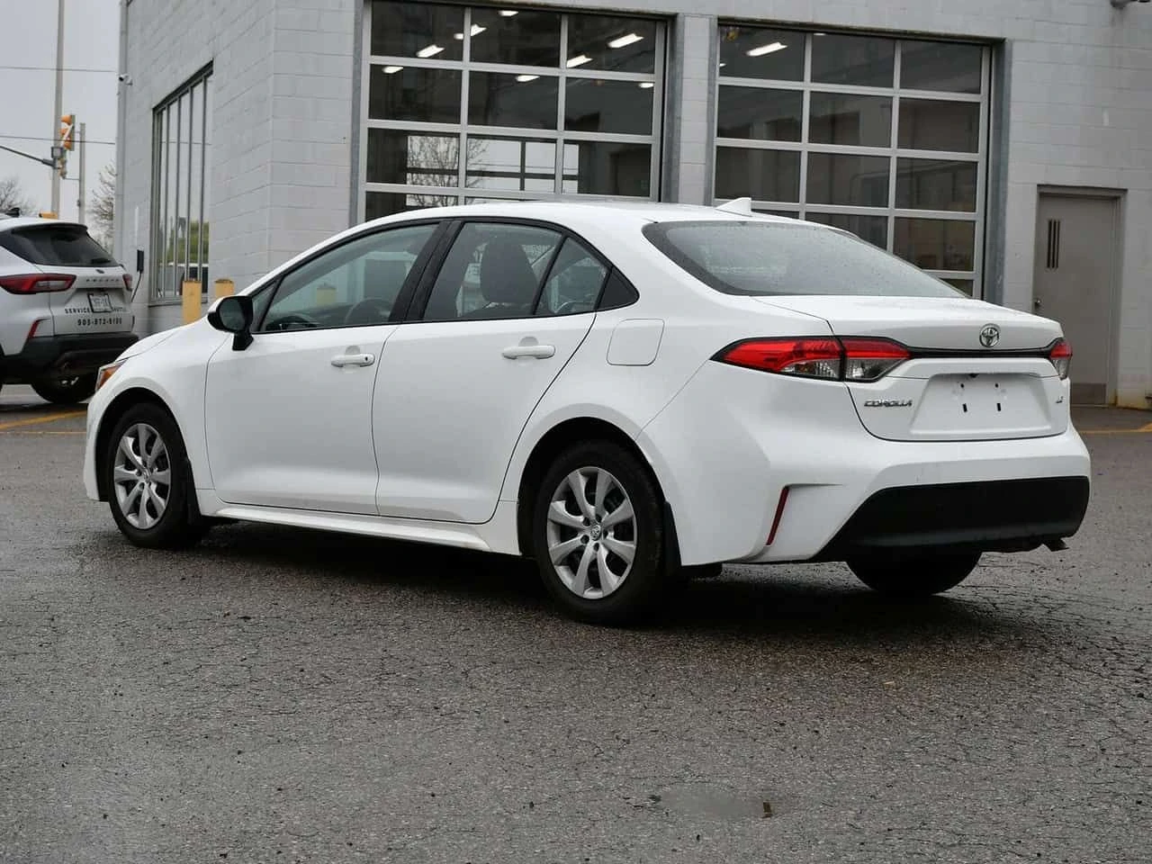 Toyota Corolla LE | ФИКСИРАНА ЦЕНА ДО БЪЛГАРИЯ | , снимка 7 - Автомобили и джипове - 55414659