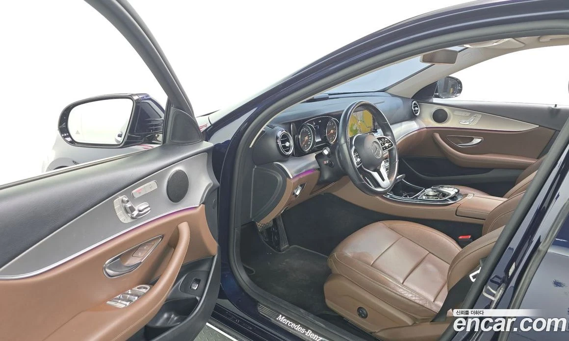 Mercedes-Benz E 300 E300 Avantgarde, снимка 10 - Автомобили и джипове - 56122888