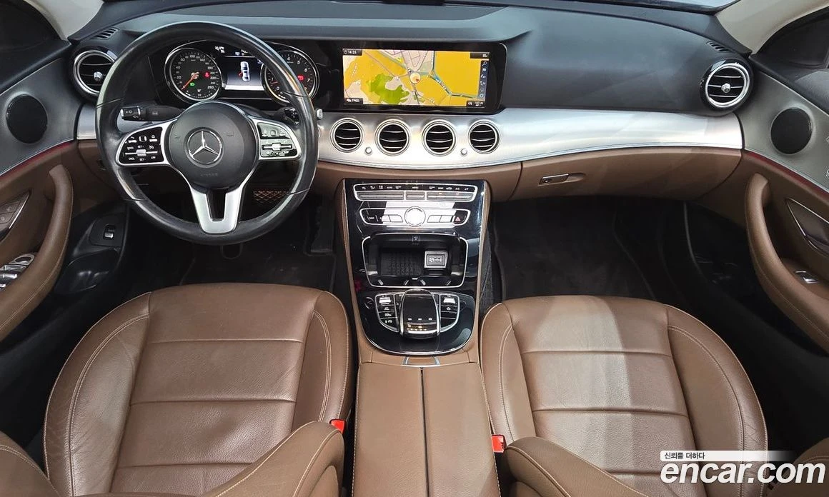 Mercedes-Benz E 300 E300 Avantgarde, снимка 7 - Автомобили и джипове - 56122888