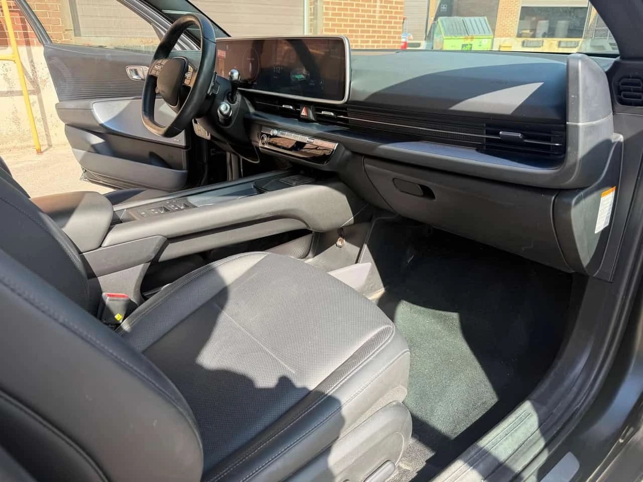 Hyundai Ioniq 6 * Preferred AWD Long Range w/Ultimate Pkg * CARFAX | Mobile.bg � ����������� 17