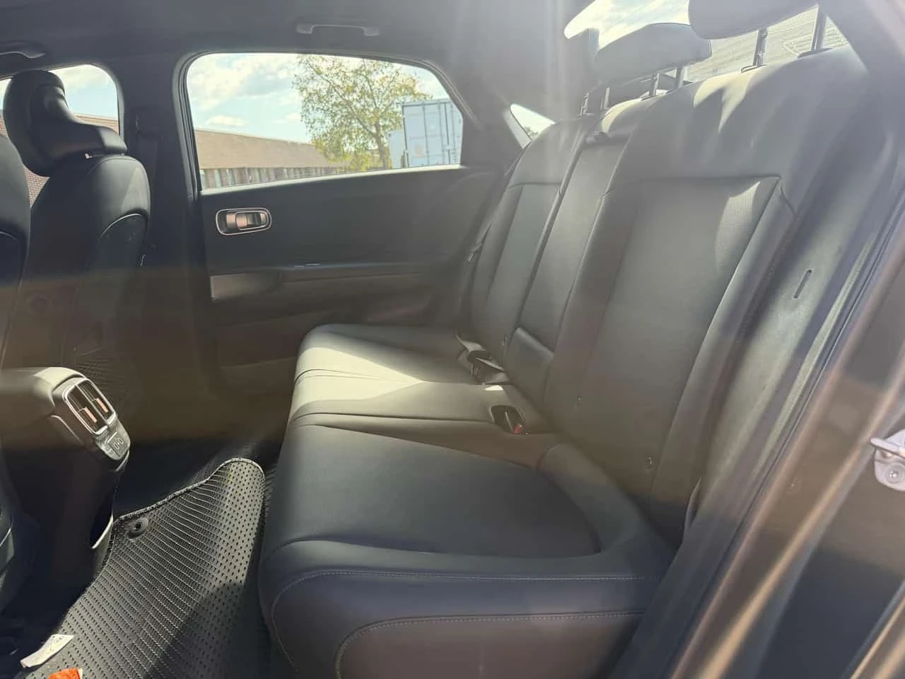 Hyundai Ioniq 6 * Preferred AWD Long Range w/Ultimate Pkg * CARFAX | Mobile.bg � ����������� 16