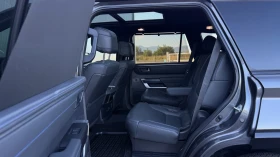 Toyota Sequoia 3.5L V6 i-FORCE MAX, PLATINUM, снимка 11