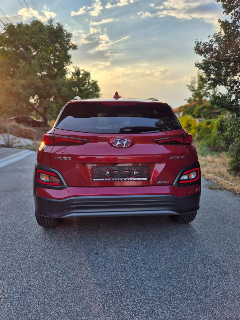 Hyundai Kona 64 kWh/ Premium/Термо помпа/Hyundai-сертификат, снимка 6 - Автомобили и джипове - 51172879
