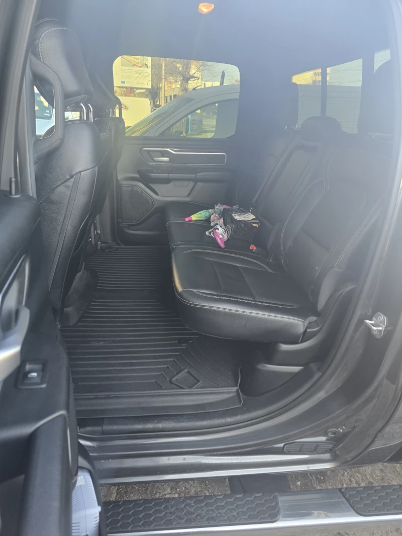 Dodge RAM 1500, снимка 7 - Автомобили и джипове - 52748396