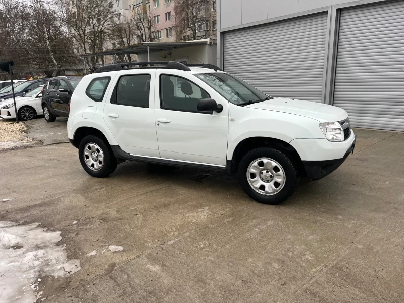 Dacia Duster 1.6 Газ, снимка 4 - Автомобили и джипове - 53131176