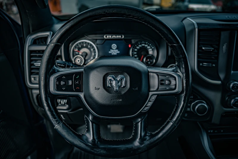 Dodge RAM 1500 BIGHORN 3.6 V6, снимка 15 - Автомобили и джипове - 53540070