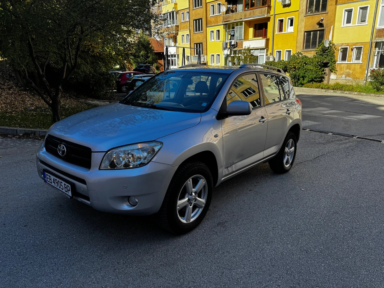 Toyota Rav4 D4D - 4x4 - изображение 2