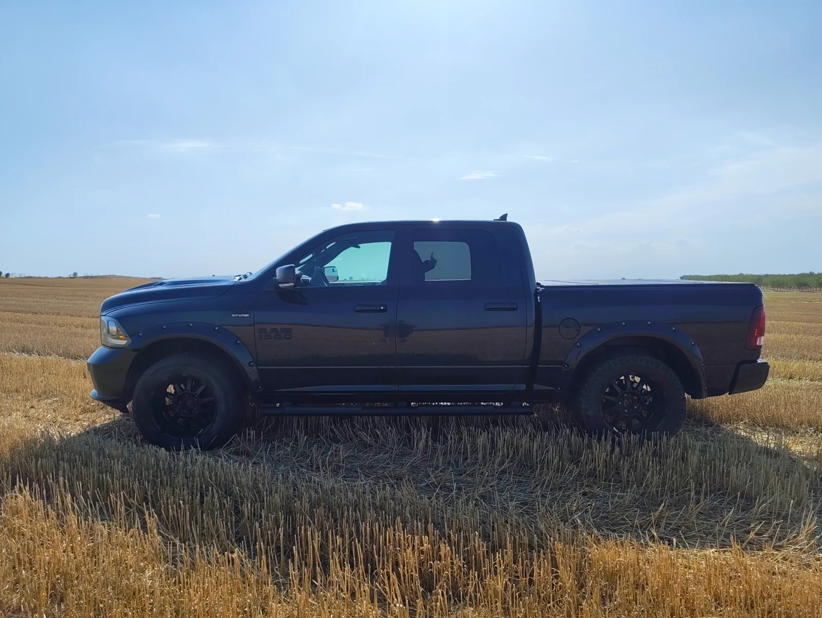 Dodge RAM 1500  5.7 HEMI SPORT AWD - изображение 7