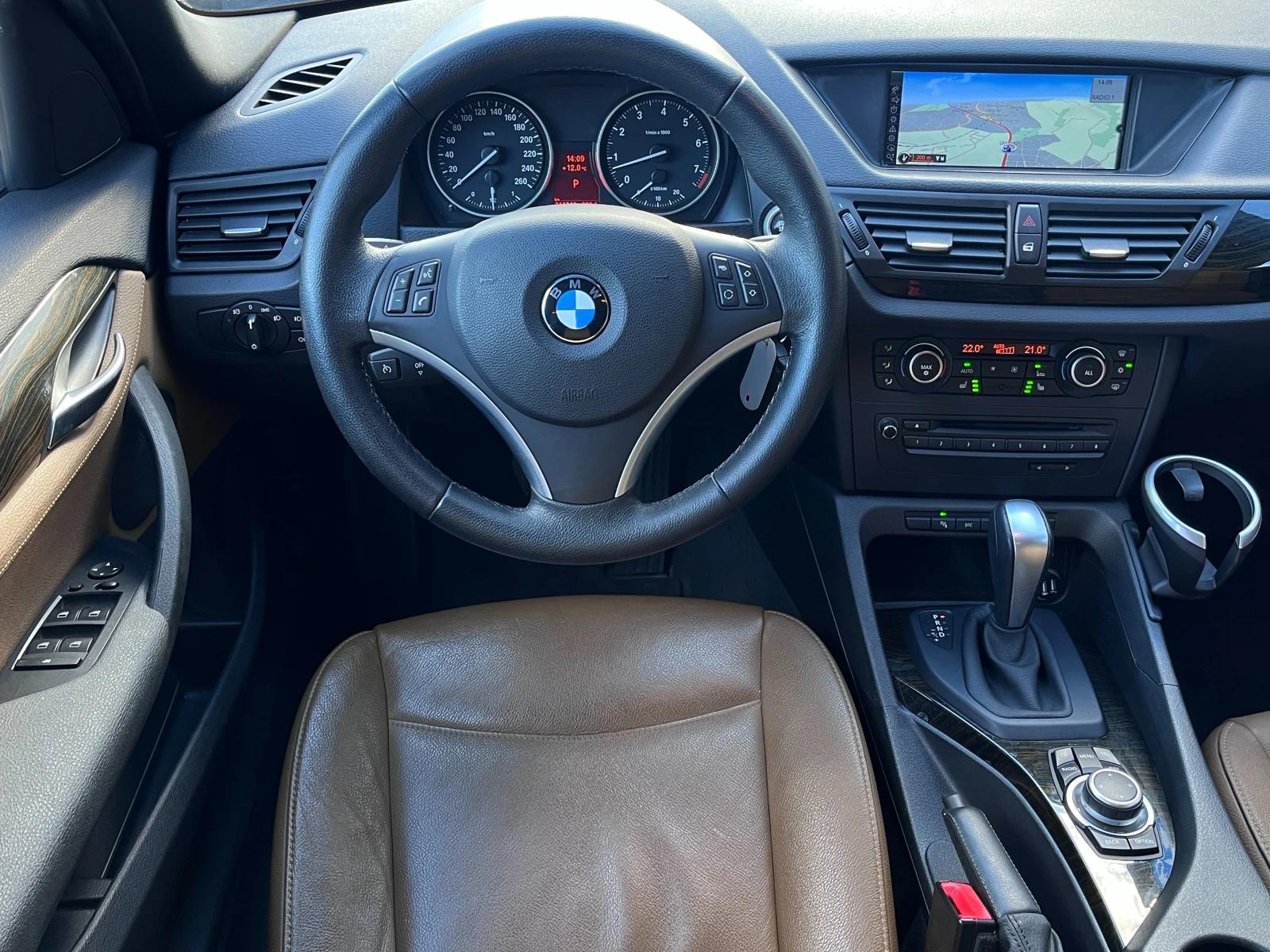 BMW X1 xDrive28i - 6 Cylinder 258ps - изображение 9