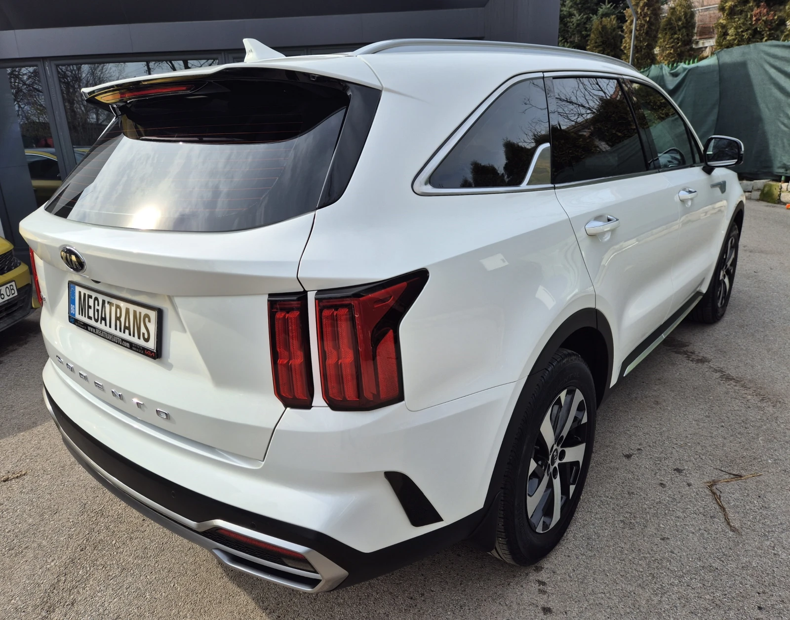 Kia Sorento 2.2 CRDI 4X4 6+ 1 ������� � �� | Mobile.bg � ����������� 3