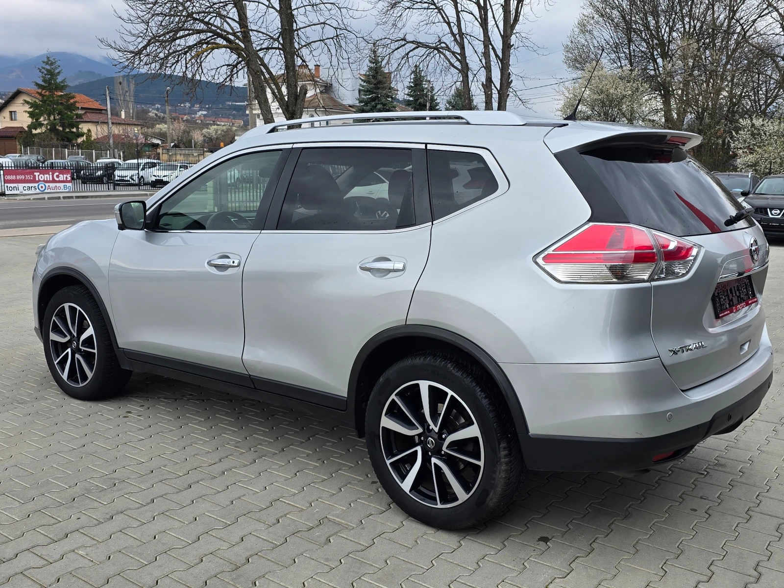 Nissan X-trail 1.6DCI, 131к.с., Автомат, Камера 360, Нави!, снимка 4 - Автомобили и джипове - 53969825