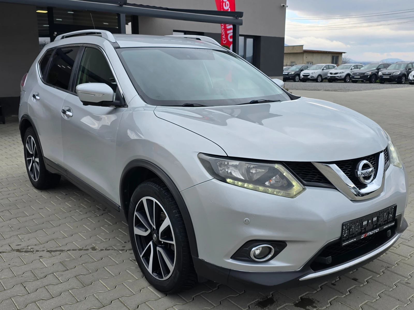 Nissan X-trail 1.6DCI, 131к.с., Автомат, Камера 360, Нави!, снимка 2 - Автомобили и джипове - 53969825
