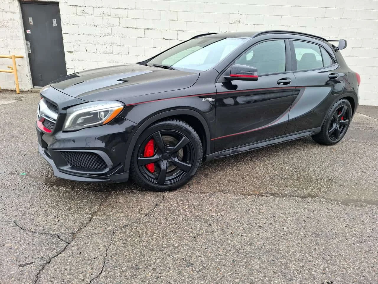 Mercedes-Benz GLA 45 AMG * AERO PACK * BUCKED SEATS * �������� | Mobile.bg � ����������� 3