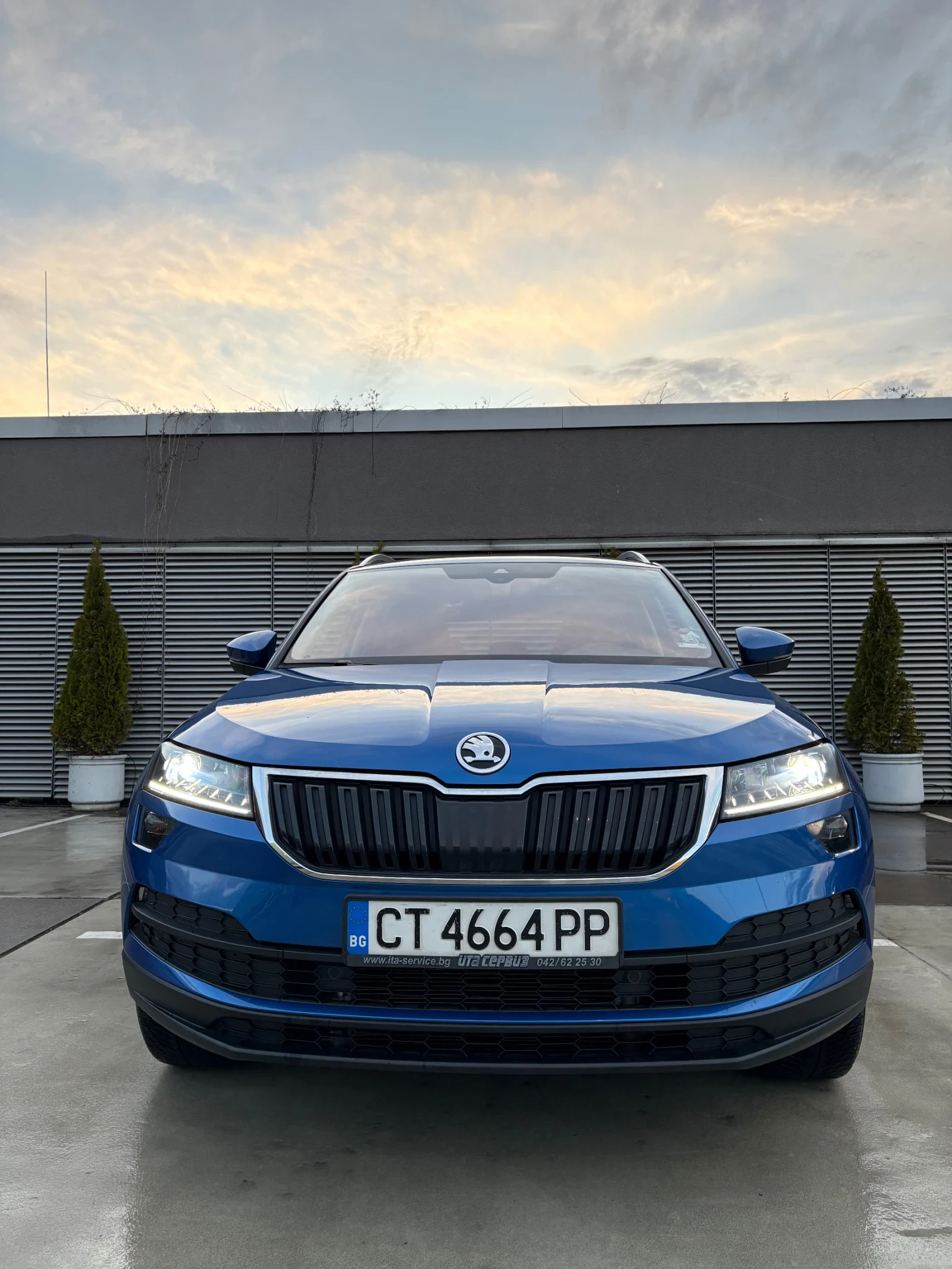 Skoda Karoq 4x4, ОБСЛУЖЕНА, ПЪЛНА СЕРВИЗНА ИСТОРИЯ В SKODA, снимка 7 - Автомобили и джипове - 54093733