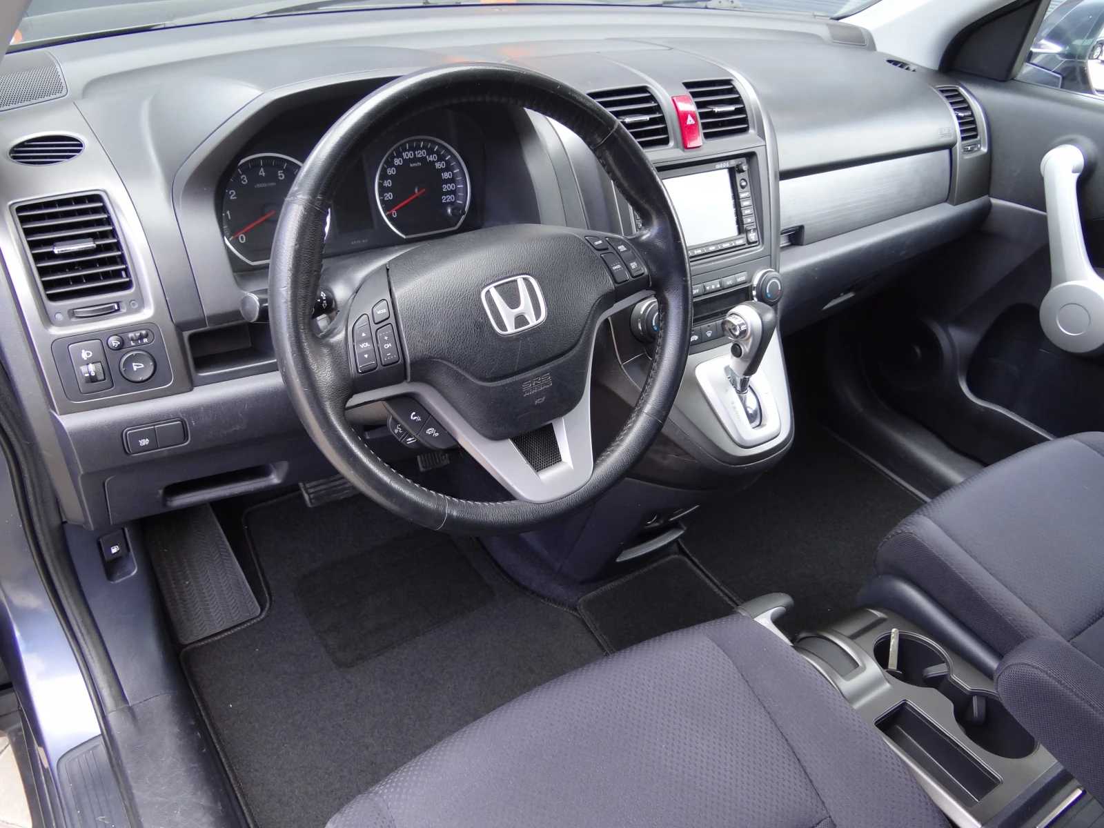 Honda Cr-v 2.0i-vtec-150k.c. /Auto/Navi/Camera/4 x 4/Euro-4/, снимка 8 - Автомобили и джипове - 54148823