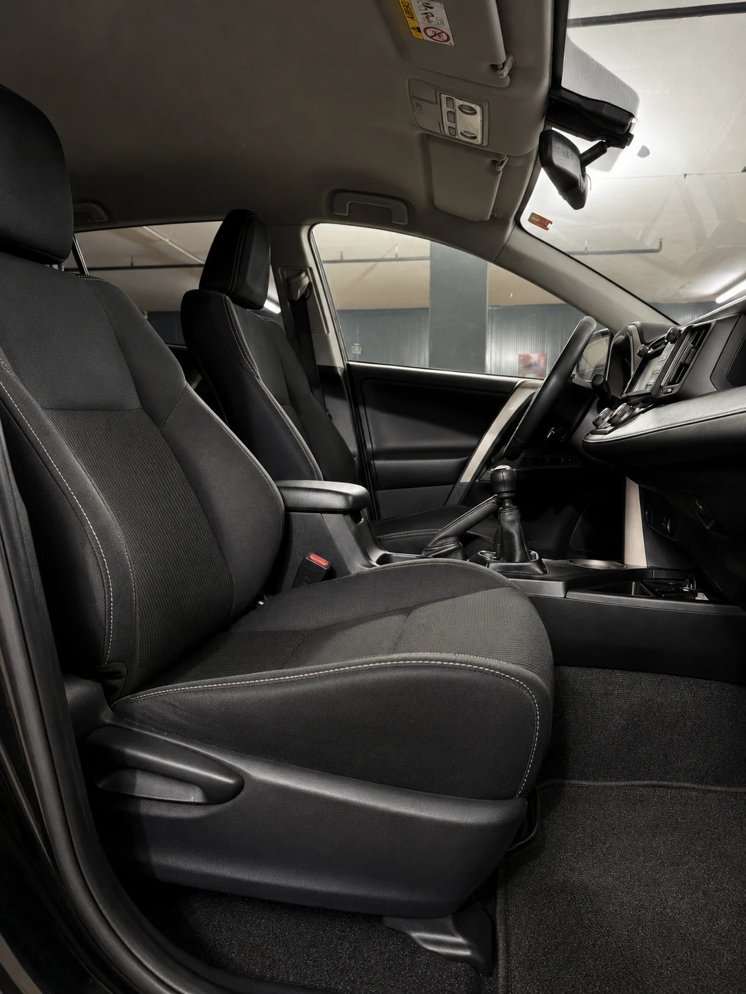Toyota Rav4 2.0 D-4D::4X4::124 �� ::STYLE::������::����:: | Mobile.bg � ����������� 7