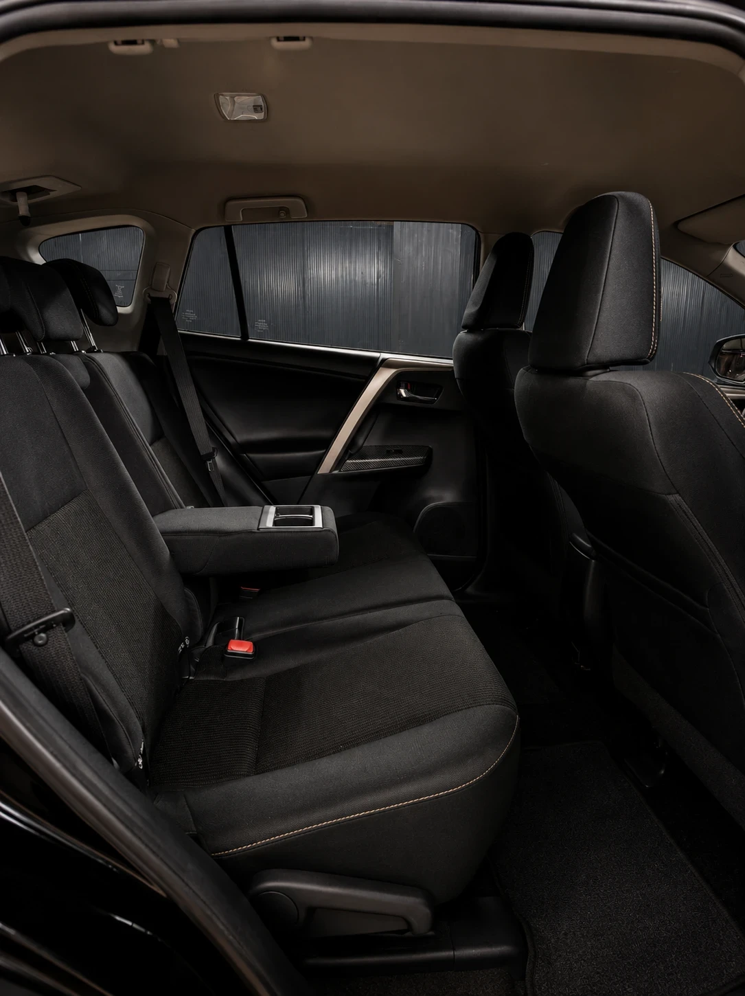 Toyota Rav4 2.0 D-4D::4X4::124 �� ::STYLE::������::����:: | Mobile.bg � ����������� 8