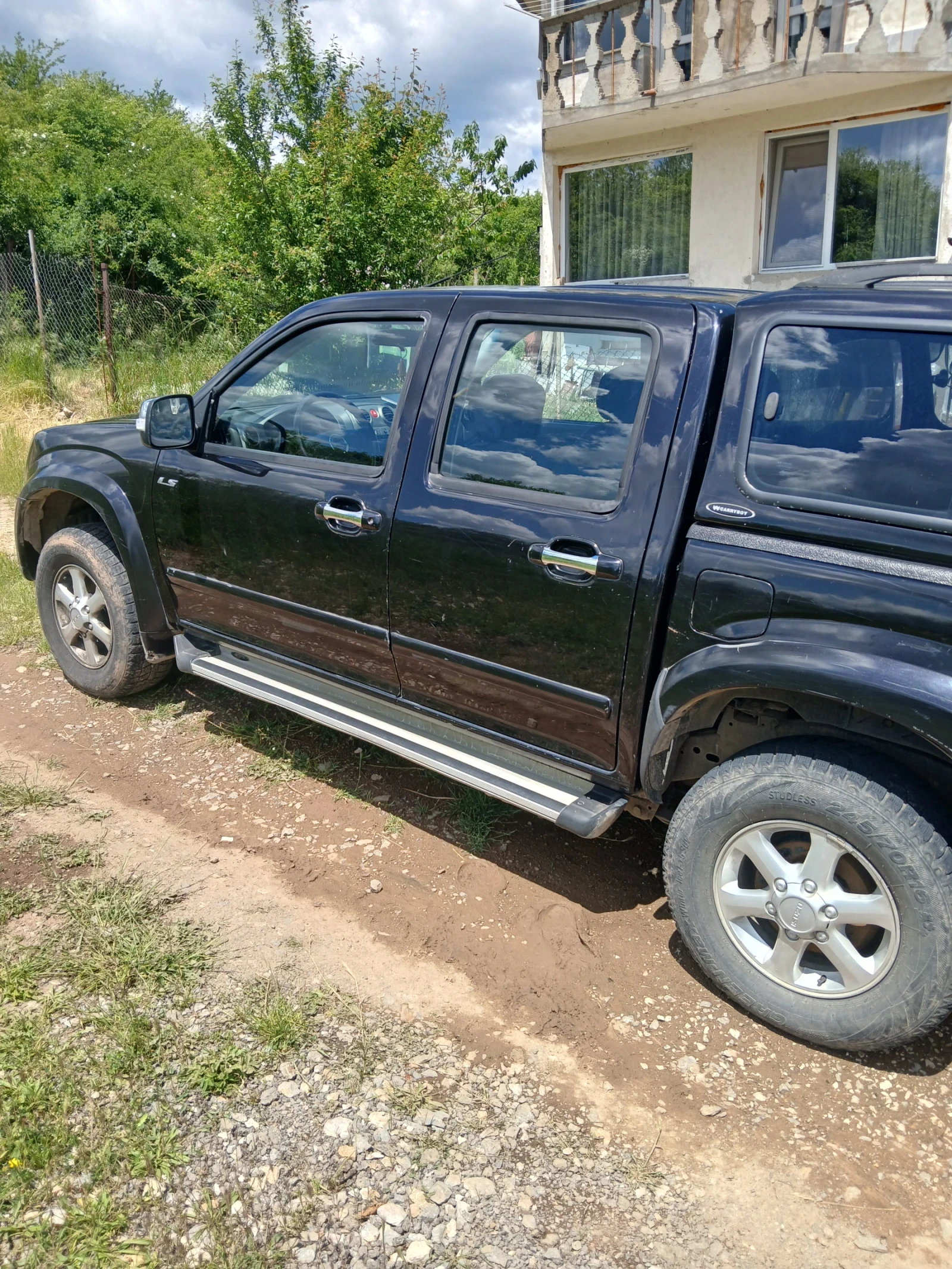 Isuzu D-max, снимка 3 - Автомобили и джипове - 54667501