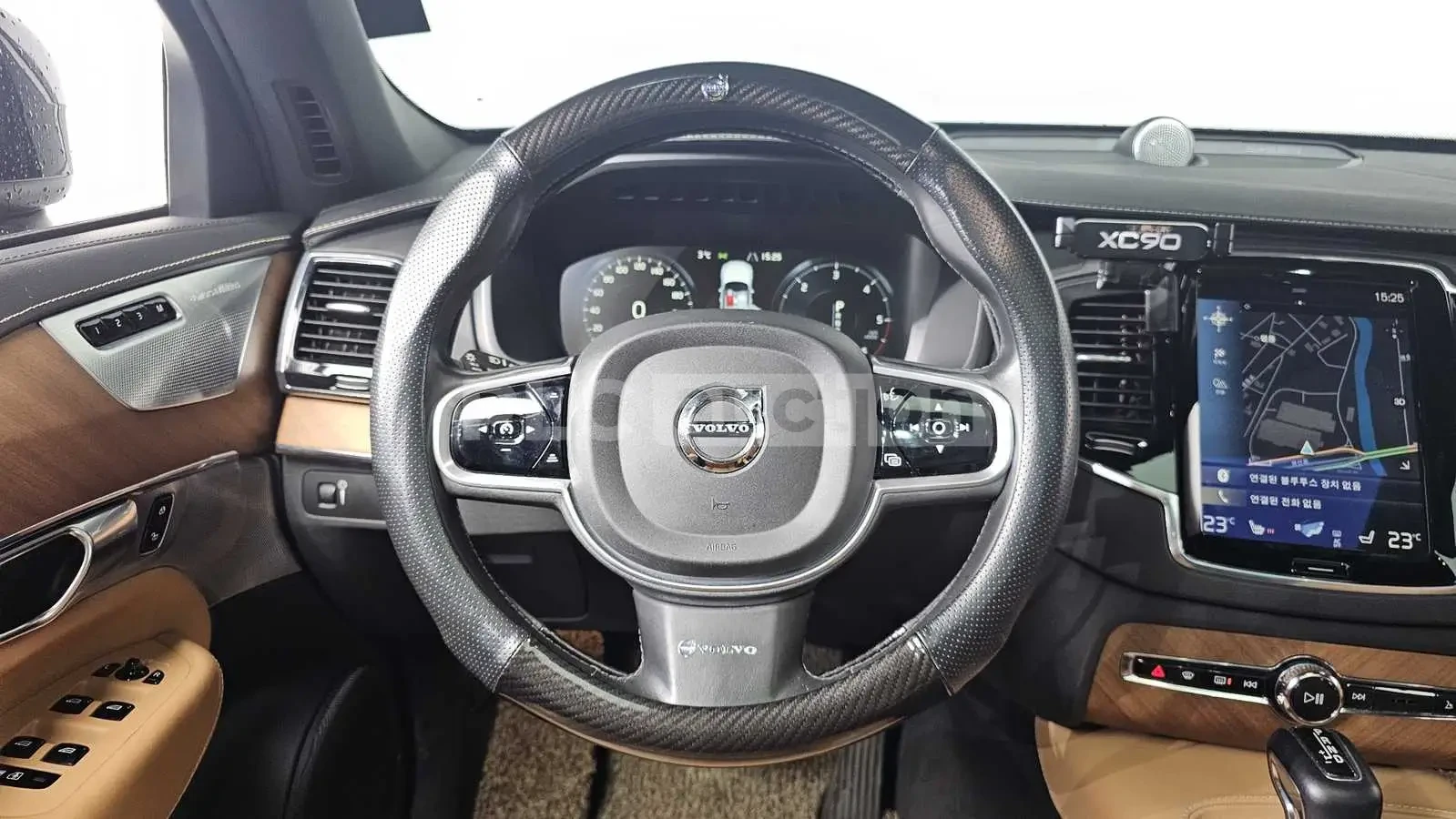 Volvo Xc90 D5 AWD| DIST| 360| HEAD-UP| ВКЛ.ТЕХНОТЕСТ, снимка 6 - Автомобили и джипове - 54911205