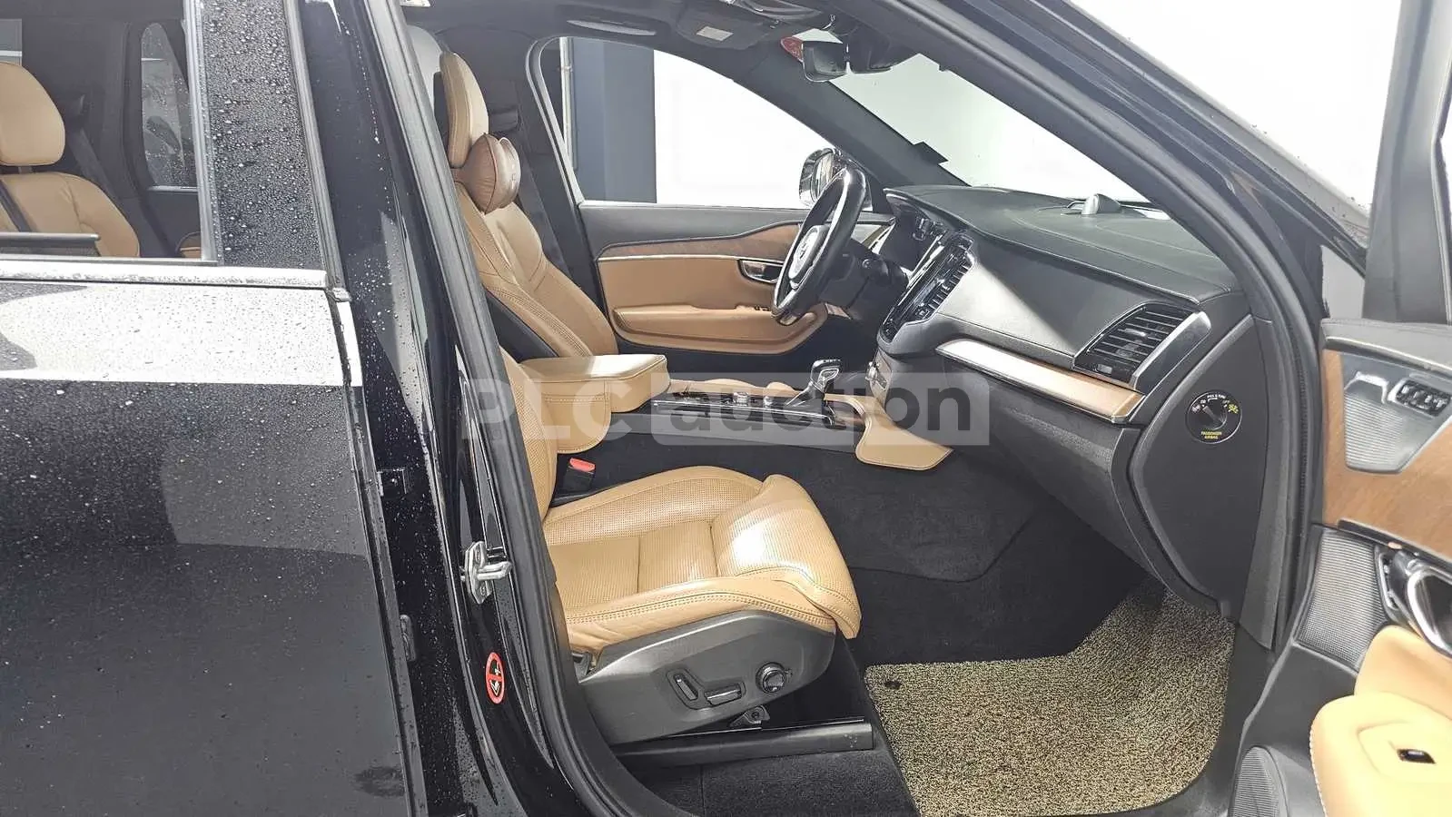 Volvo Xc90 D5 AWD| DIST| 360| HEAD-UP| ВКЛ.ТЕХНОТЕСТ, снимка 12 - Автомобили и джипове - 54911205