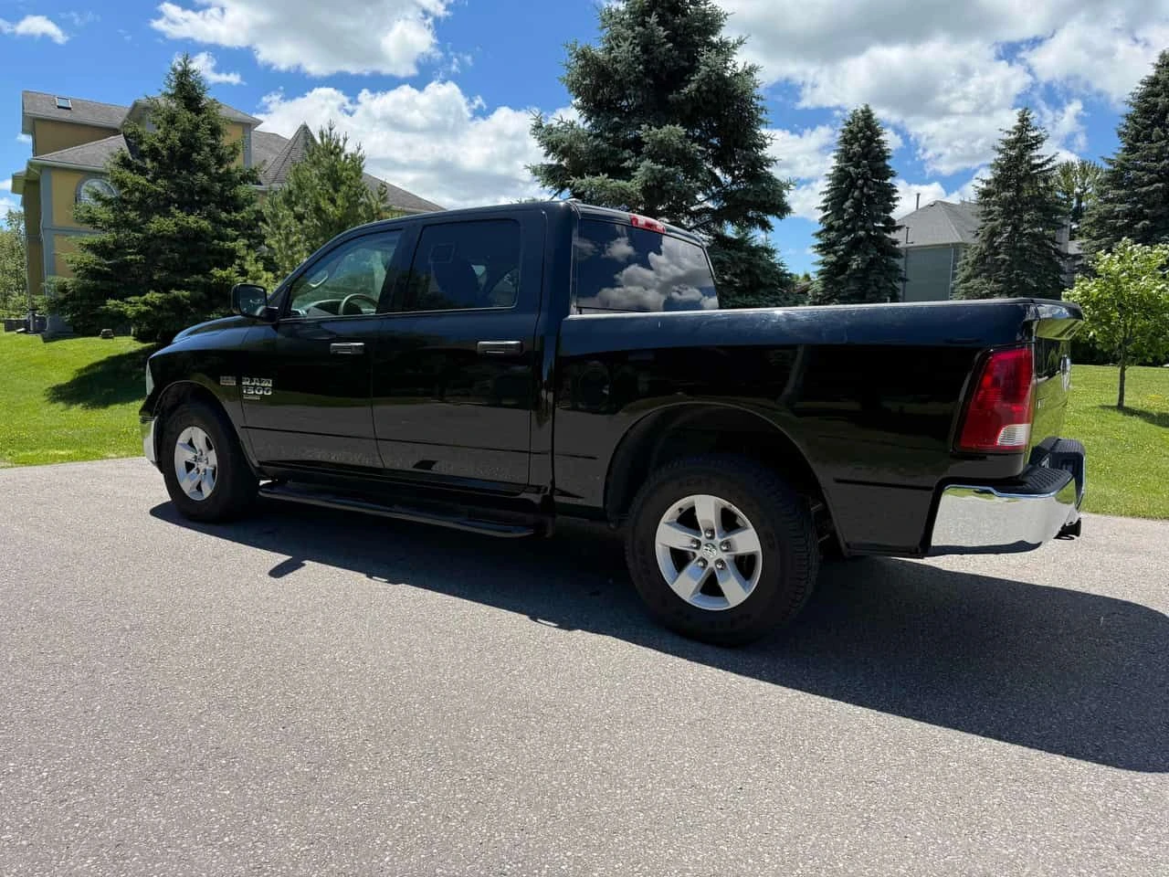 Dodge RAM 1500 * SLT * CARFAX * ЦЕНА ДО БГ, снимка 2 - Автомобили и джипове - 55264379